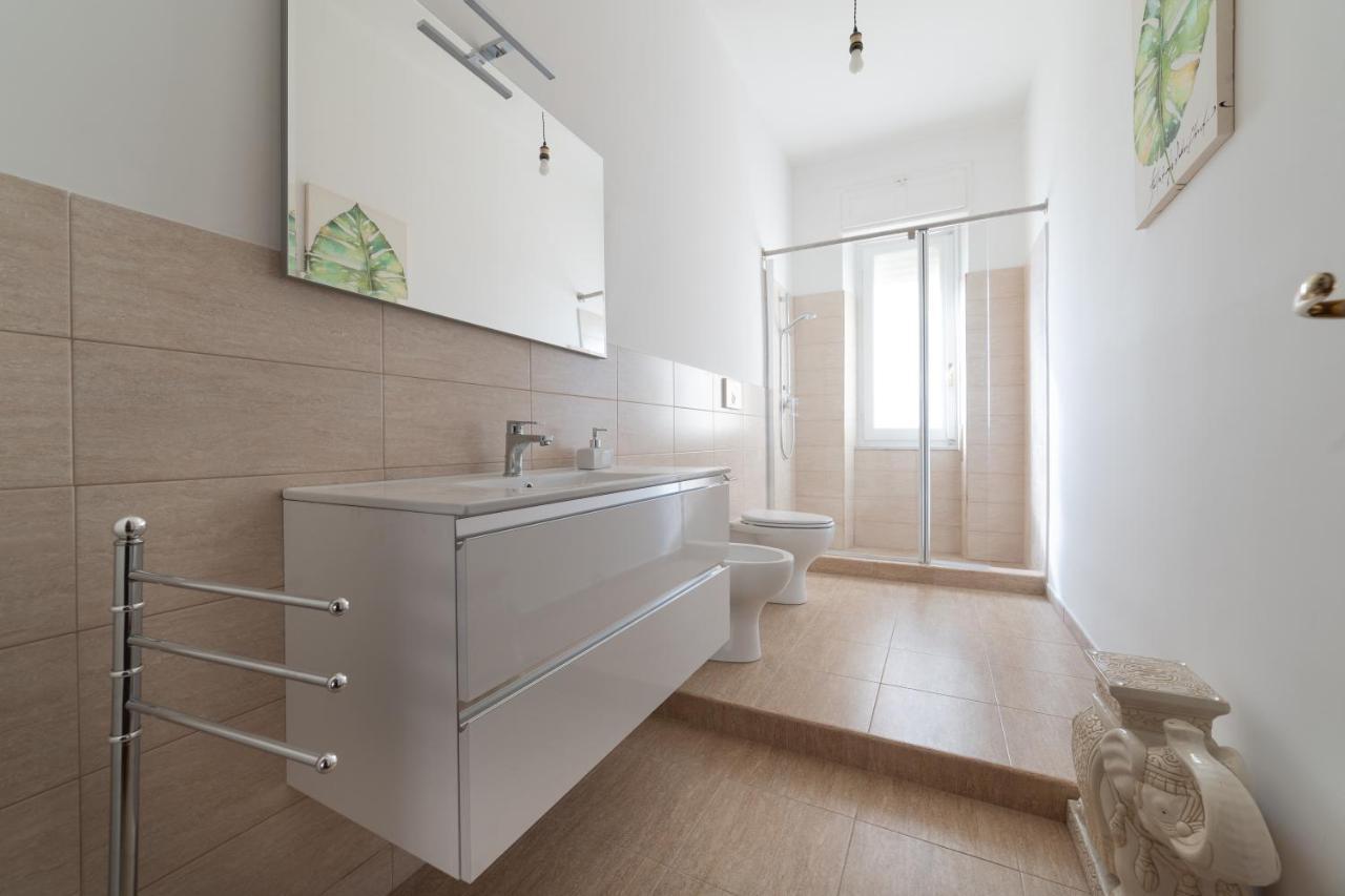 Budget Apartment Roma 70 Stazione Centrale Кальярі Екстер'єр фото
