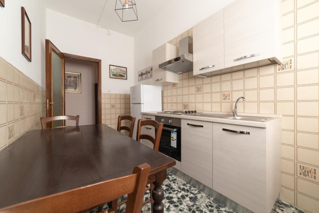 Budget Apartment Roma 70 Stazione Centrale Кальярі Екстер'єр фото